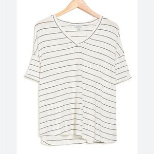 Susina - Oversized Striped V-Neck Women's Top
